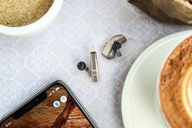 widex-evoke-smart-hearing-aids-1600x1067